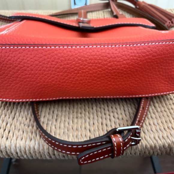 Dooney and bourke orange crossbody bag - Picture 2 of 5